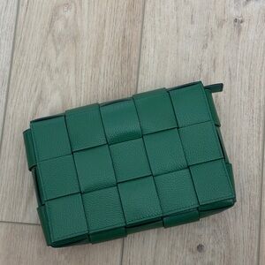 Kelly Green Medium Cassette Bag